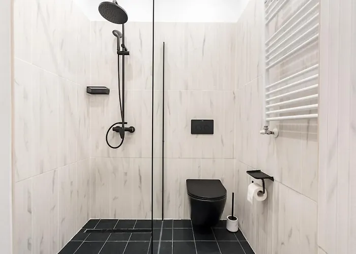 Around The World 4br - Center Bukarest