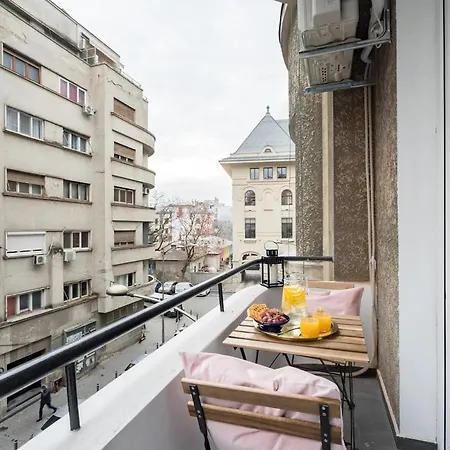 Around The World 4br - Center Bucarest