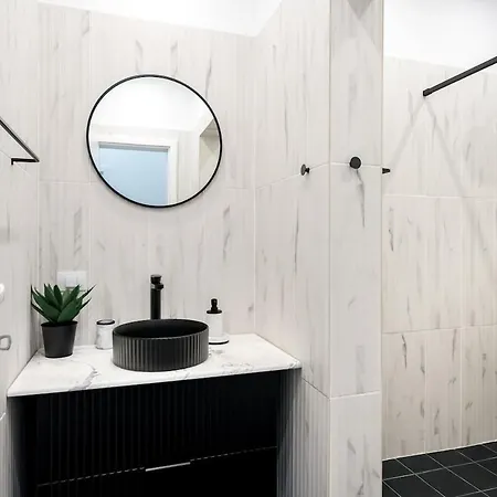 Around The World 4br - Center Βουκουρέστι