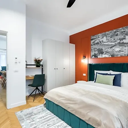 Around The World 4br - Center Βουκουρέστι