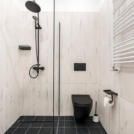 Around The World 4br - Center Βουκουρέστι