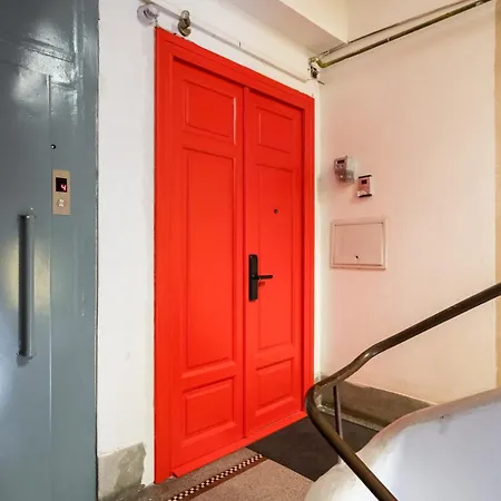 Around The World 4br - Center * 布加勒斯特