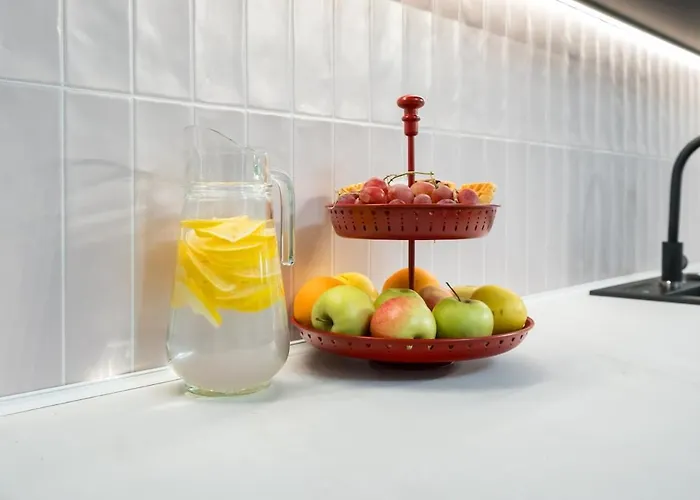 Around The World 4br - Center Бухарест