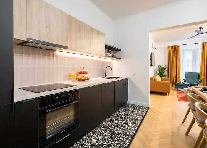 Around The World 4br - Center *