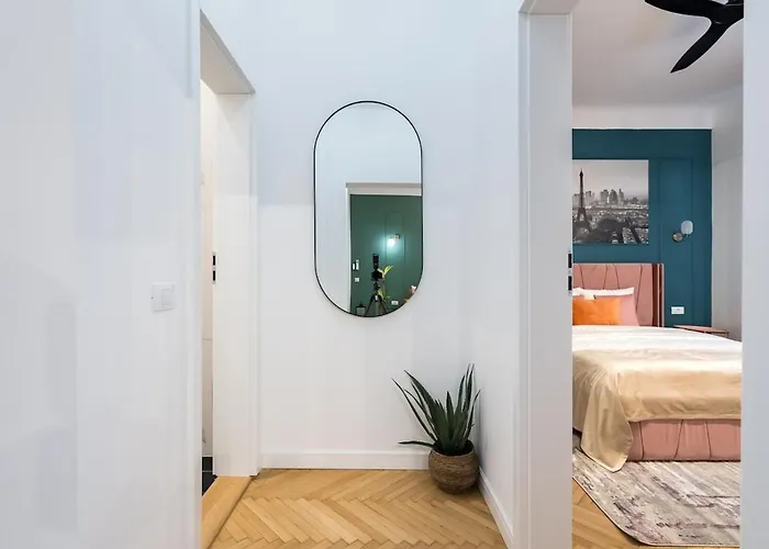 Around The World 4br - Center Апартаменти Бухарест