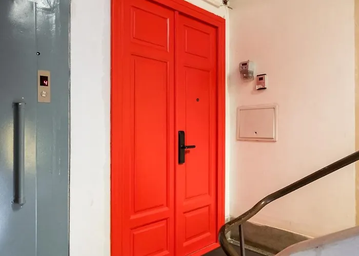 Around The World 4br - Center * Бухарест