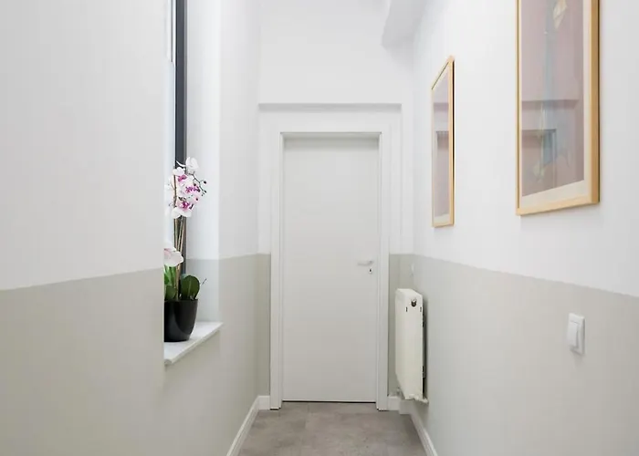 Apartment Around The World 4br - Center Bucharest