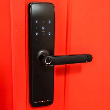 Around The World 4br - Center Apartment *