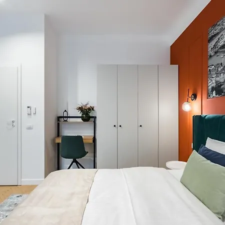 Around The World 4br - Center Apartment Bucharest