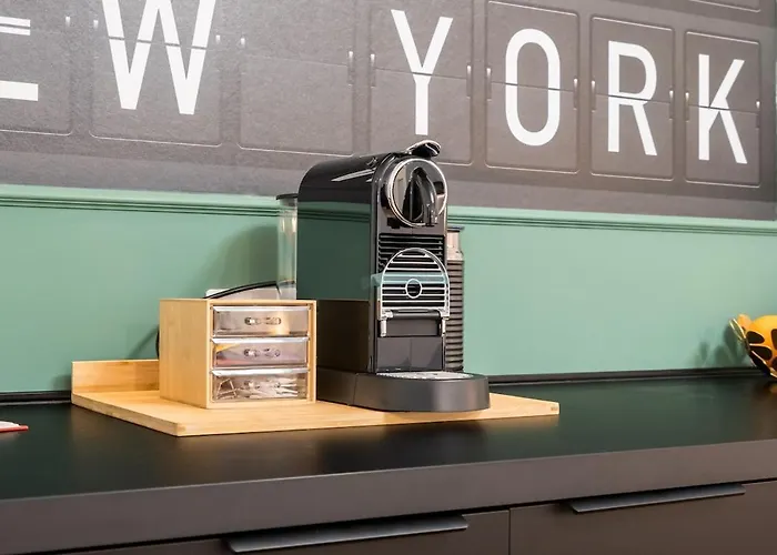 Around The World 4br - Center * Bucureşti