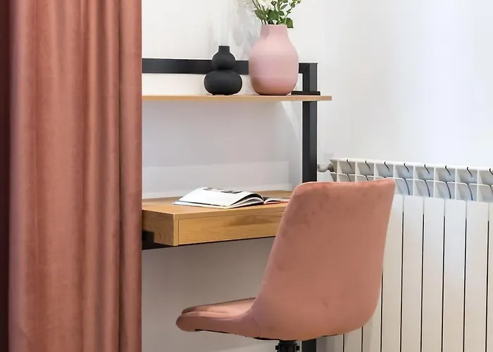 Around The World 4br - Center * Bucureşti